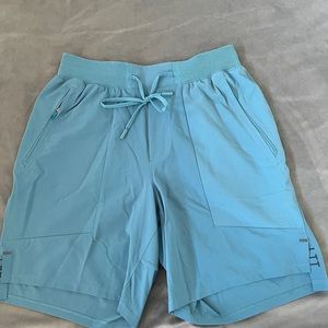 licence to train mens shorts